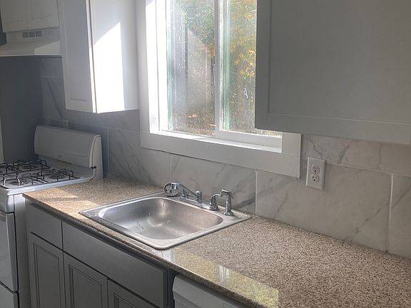 2nd image of 224 W Spencer St APT 1