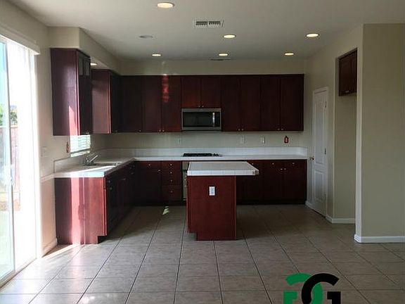 3rd image of 4625 White Forge Dr