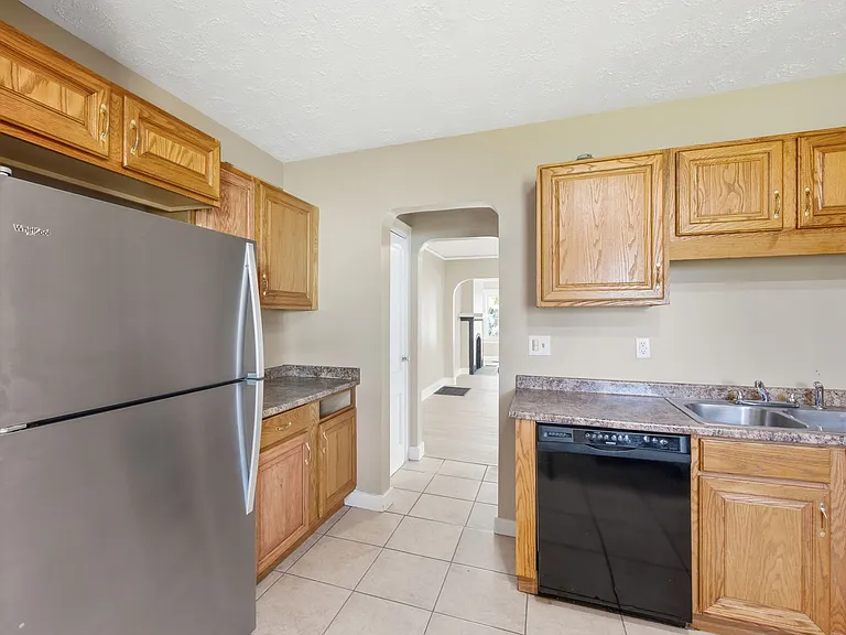 1119 Superior Ave #1119 — Photo 11
