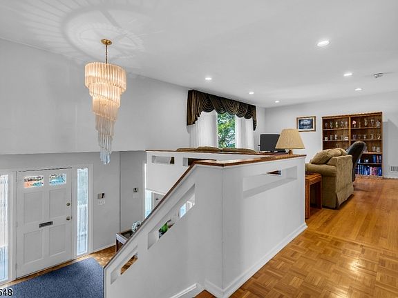 5th image of 63 Ronald Terrace