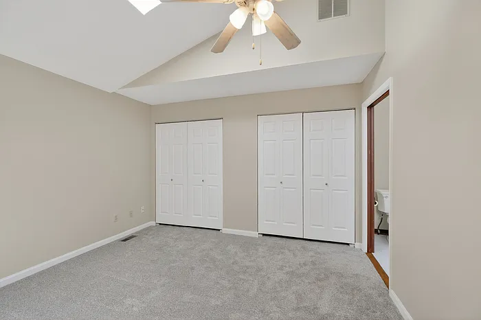 4631 Graceland Ave — Photo 29