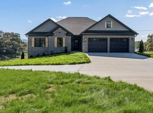 677 Douglas Shed Rd, Johnson City, TN 37615