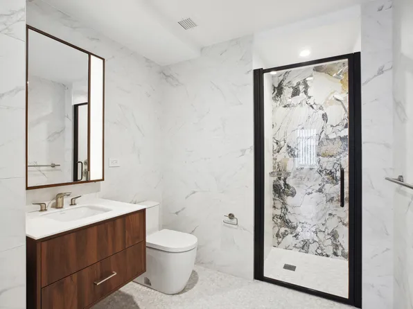 115 East 55th Street image 9 of 17