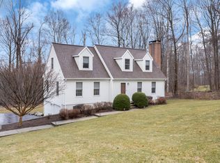 9 Crown View Dr, Monroe, CT 06468