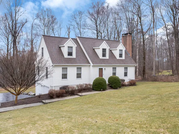 9 Crown View Drive, Monroe, CT 06468