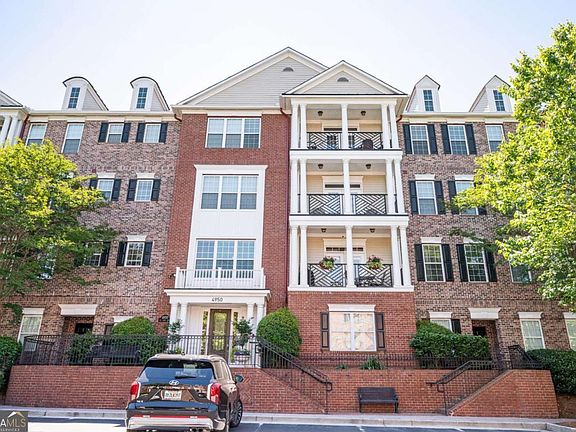 2nd image of 4950 Ivy Ridge Dr SE Unit 102