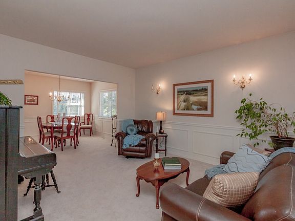 5th image of 3510 Spyglass Dr NE