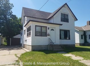 809 6th St NW, Austin, MN 55912