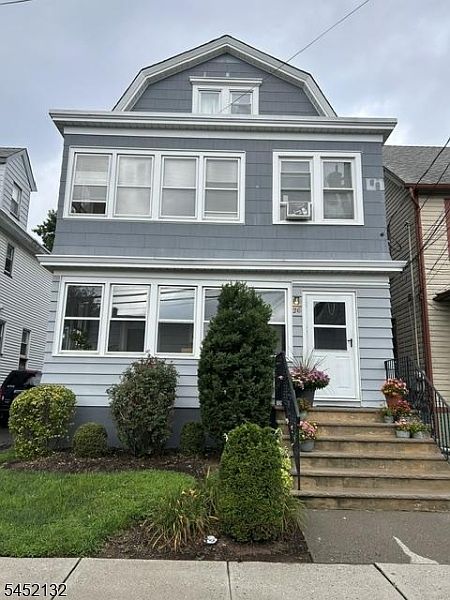 1st image of 26 Pulaski St