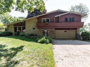 8034 N Celina St, Milwaukee, WI 53224