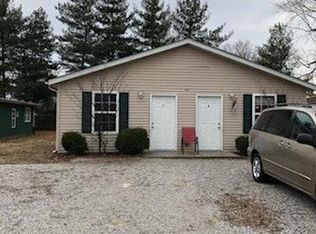 1012 Park St #A, South Roxana, IL 62087