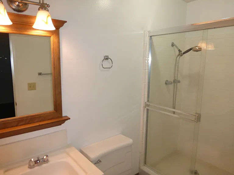 70 Plaza Way — Photo 11