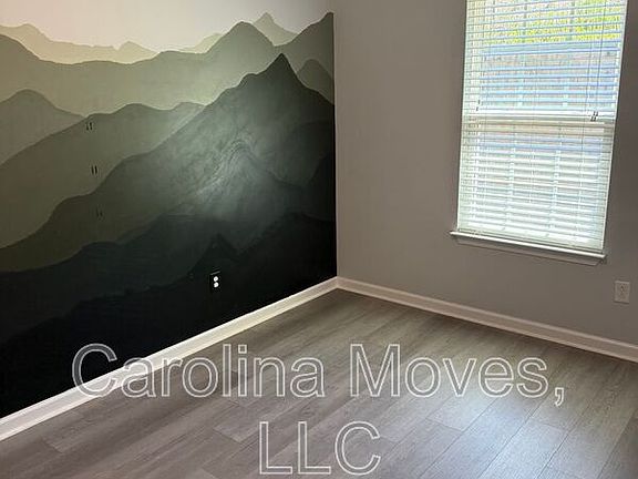 3rd image of 479 Woodbark Ct