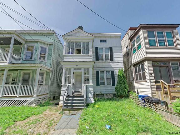 2nd image of 92 Woodlawn Ave