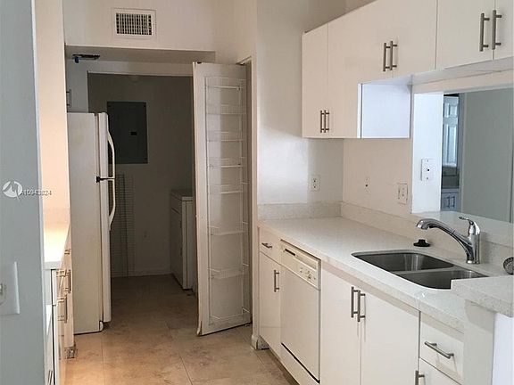 4th image of 11715 W Atlantic Blvd #1801