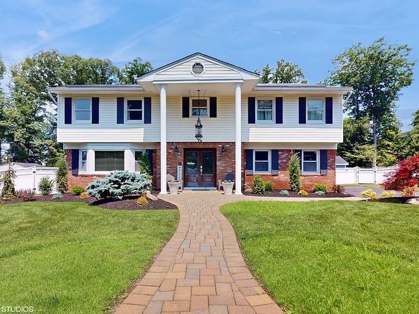 45 Minuteman Cir