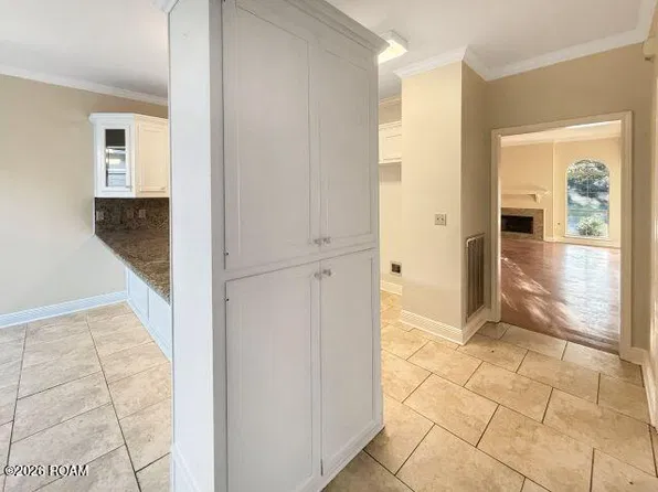 2877 Toulon Dr, Baton Rouge, LA 70816