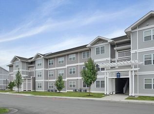 1 Gatehouse Dr, East Wareham, MA 02538