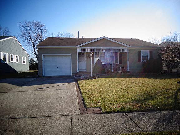 2nd image of 4 Salisbury Ct