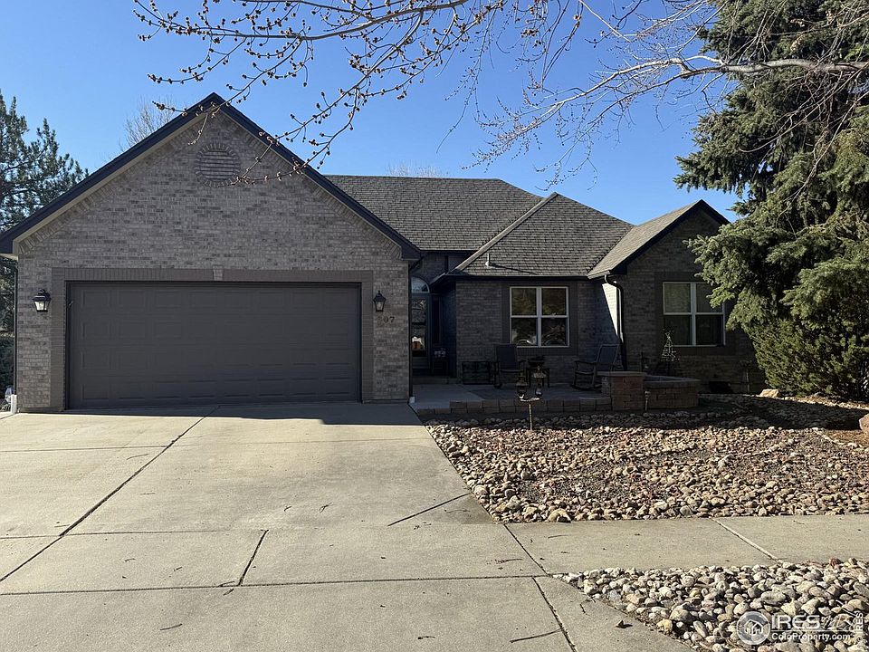 1st image of 207 Sioux Dr
