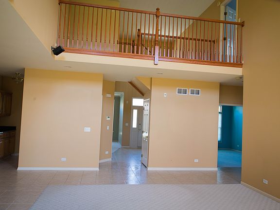 5th image of 3332 Lapp Ln