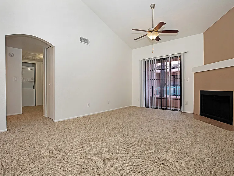 Winterhaven Terrace — Photo 47