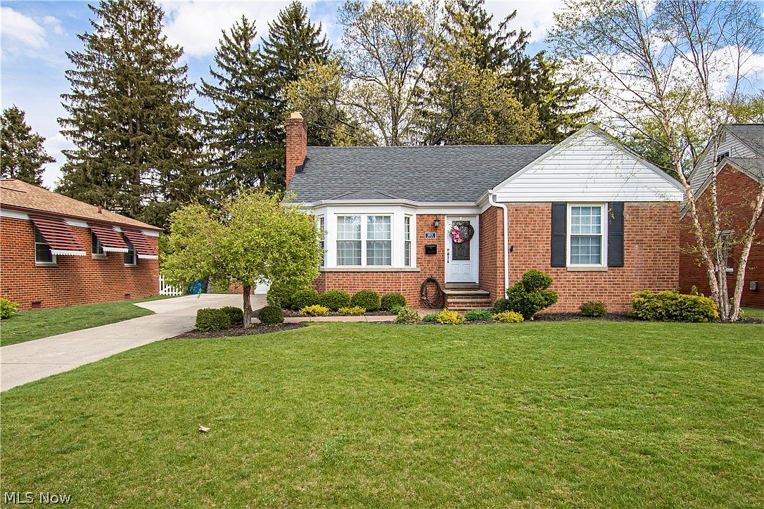 4609 W 221st St, Fairview Park, OH 44126 Zillow