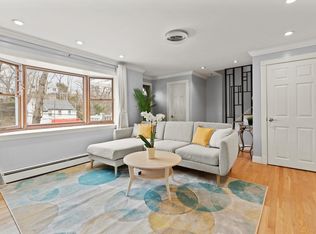 50 Thurston Rd UNIT 50, Newton Upper Falls, MA 02464