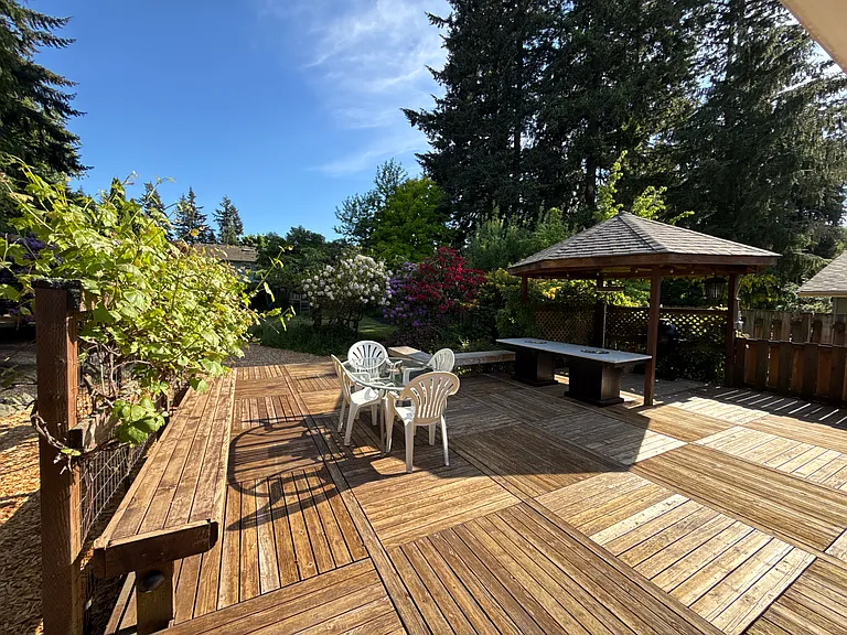 516 47th St SE — Photo 9