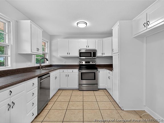 3rd image of 3721 Berger Dr