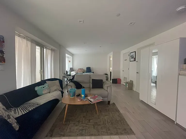 194 Lexington Ave #2 — Photo 7