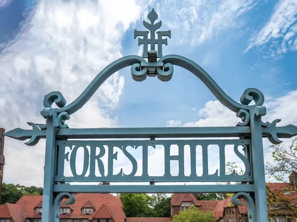 111-39 76th Road image 21 of 23