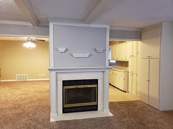 2nd image of 103 Meadowbrook Dr