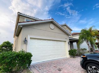 2037 Lake Side Ave, Davenport, FL 33837