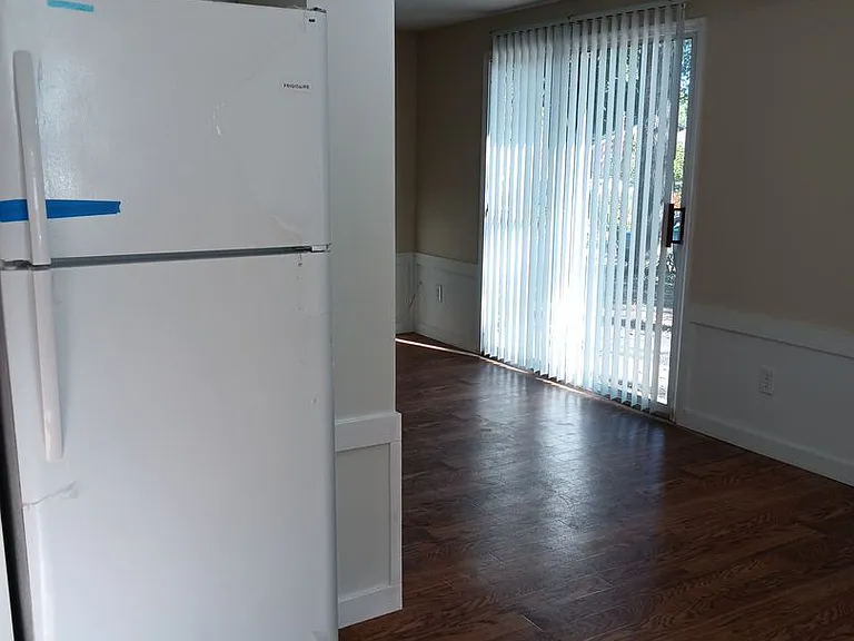 110 Middlesex Dr — Photo 26