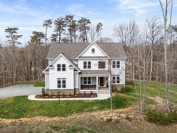 4th image of 5903 Copper Mill Dr