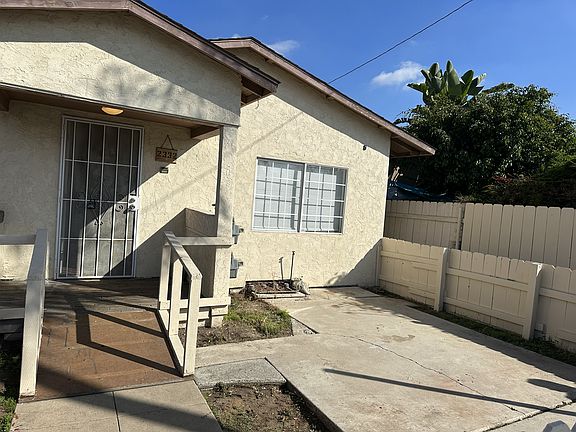 4th image of 2332 Julian Ave #2332