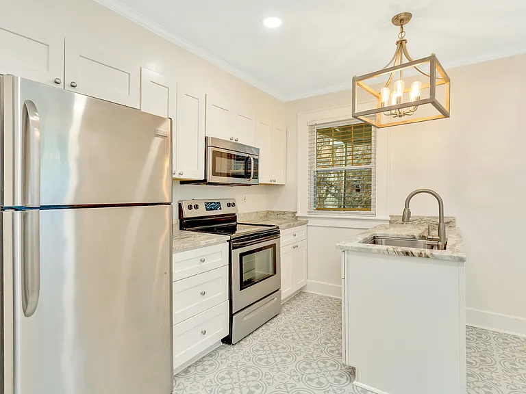 925 Federal St — Photo 5