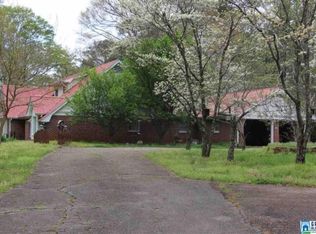 565 Wildwood Ln, Jacksonville, AL 36265