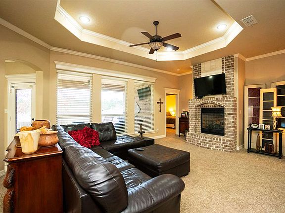 5th image of 3906 Falls Creek Dr