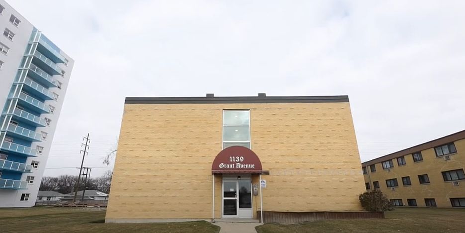 Building Photo 3