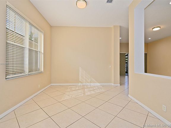 4th image of 1259 Peregrine Way #0