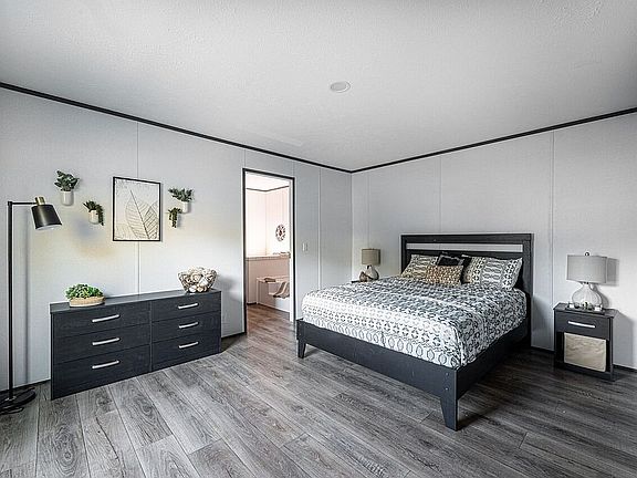 2nd image of 3017 Ino Dr