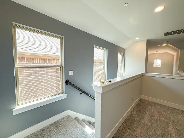 2839 Highpoint Ct — Photo 25