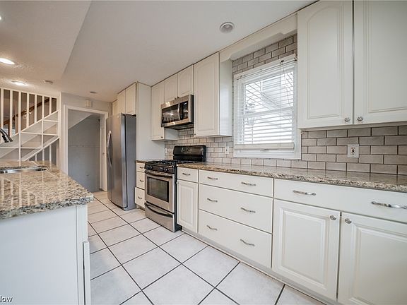 5th image of 20225 Westway Dr