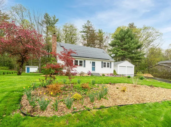 34 Boulder Road, Hillsborough, NH 03244