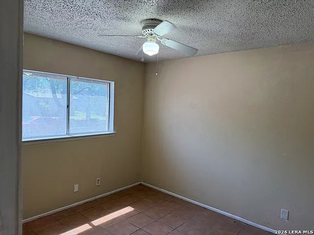 9130 Kings Hbr — Photo 10