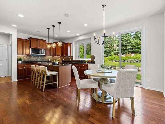 5th image of 2550 Arrowhead Ln
