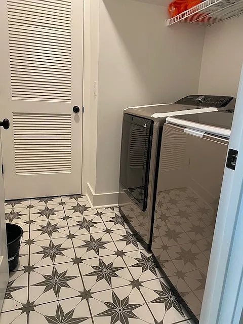 5 bed, 4.5 bath, 3237 sqft, $3,349 — Photo 4