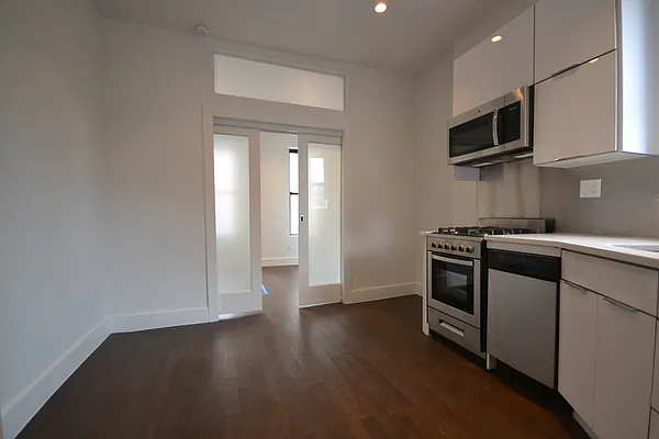 Rented by Bold New York | media 5